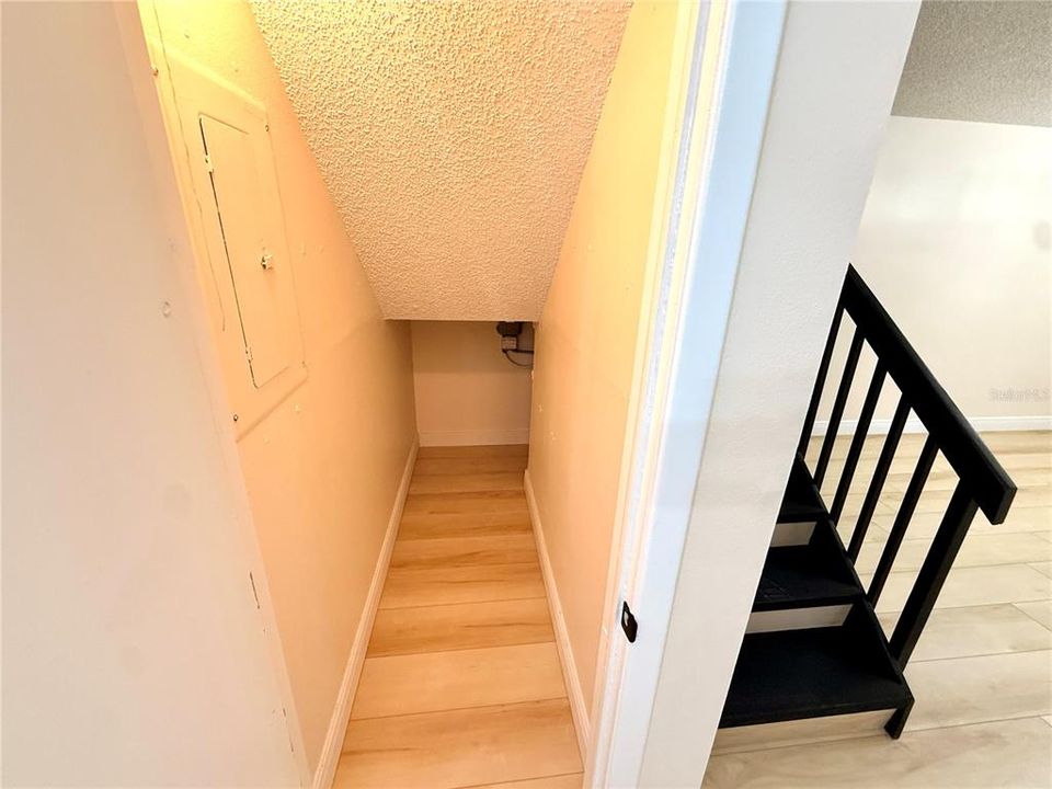 For Rent: $2,100 (2 beds, 2 baths, 1344 Square Feet)