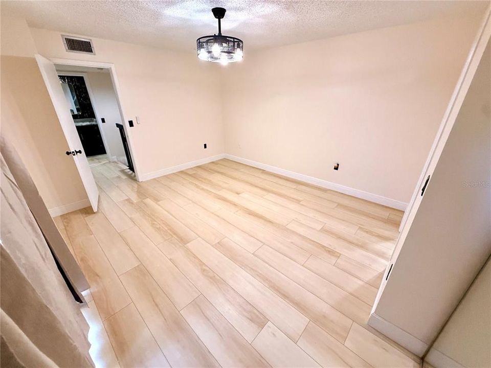 For Rent: $2,100 (2 beds, 2 baths, 1344 Square Feet)