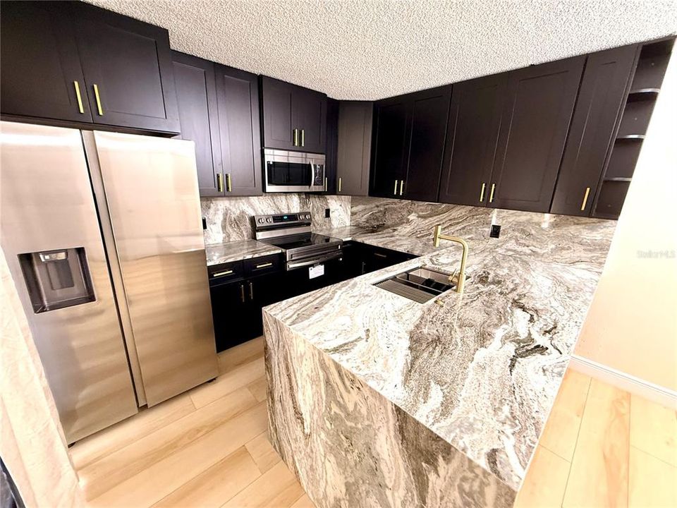 For Rent: $2,100 (2 beds, 2 baths, 1344 Square Feet)