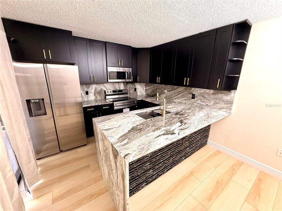 For Rent: $2,100 (2 beds, 2 baths, 1344 Square Feet)