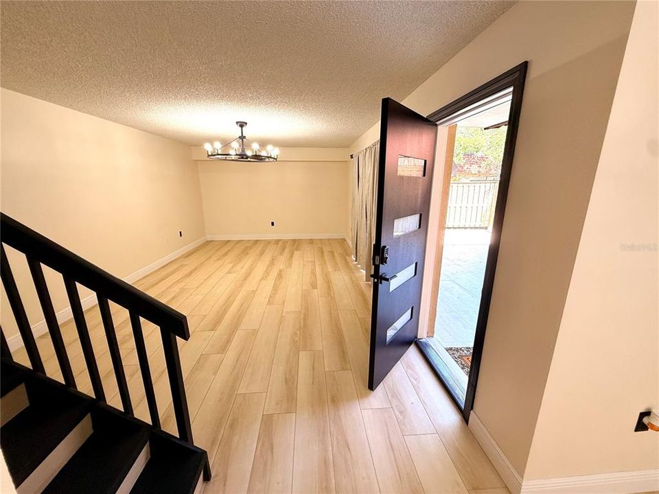 For Rent: $2,100 (2 beds, 2 baths, 1344 Square Feet)