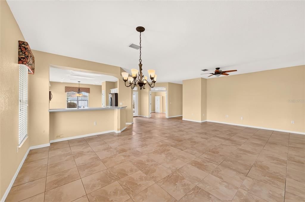 For Sale: $344,900 (2 beds, 2 baths, 2016 Square Feet)