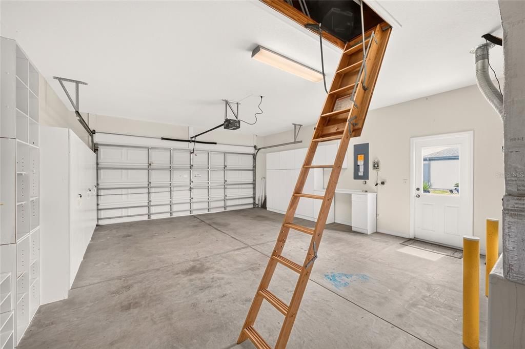 For Sale: $344,900 (2 beds, 2 baths, 2016 Square Feet)