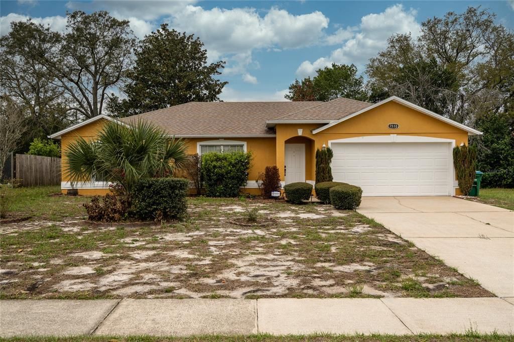 For Rent: $2,000 (3 beds, 2 baths, 1474 Square Feet)