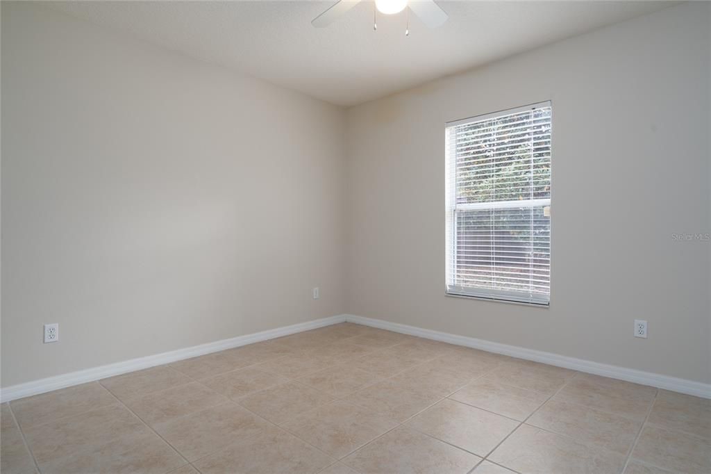 For Rent: $2,000 (3 beds, 2 baths, 1474 Square Feet)