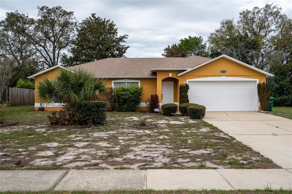For Rent: $2,000 (3 beds, 2 baths, 1474 Square Feet)
