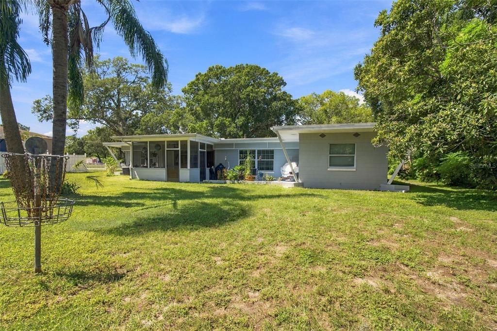 For Sale: $475,000 (3 beds, 2 baths, 1862 Square Feet)