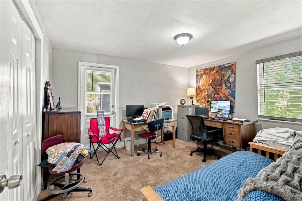 For Sale: $475,000 (3 beds, 2 baths, 1862 Square Feet)
