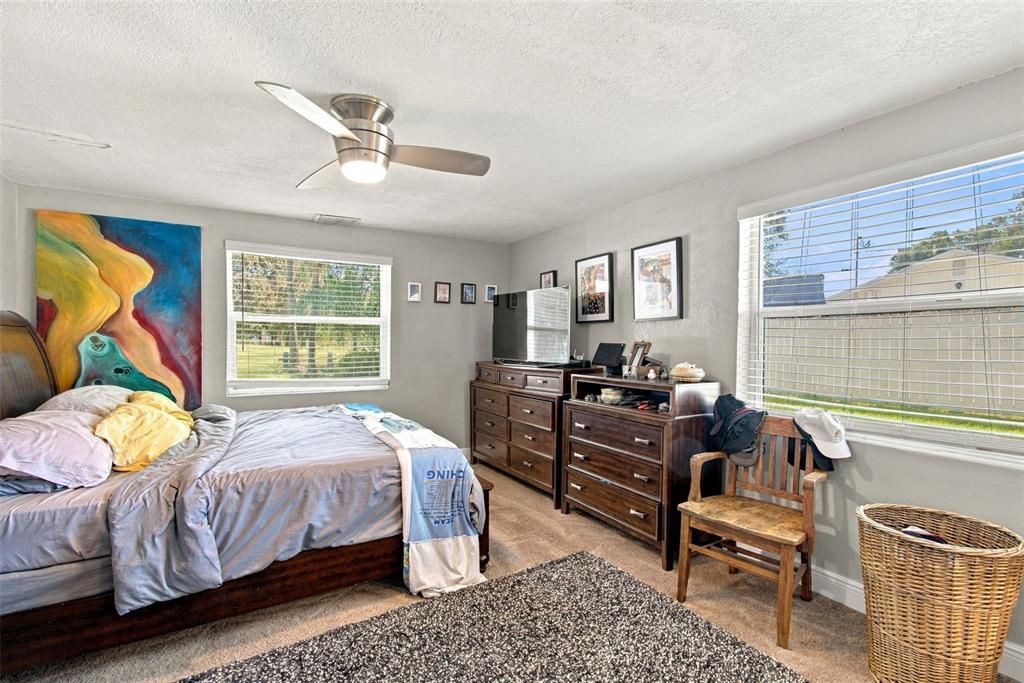 For Sale: $475,000 (3 beds, 2 baths, 1862 Square Feet)