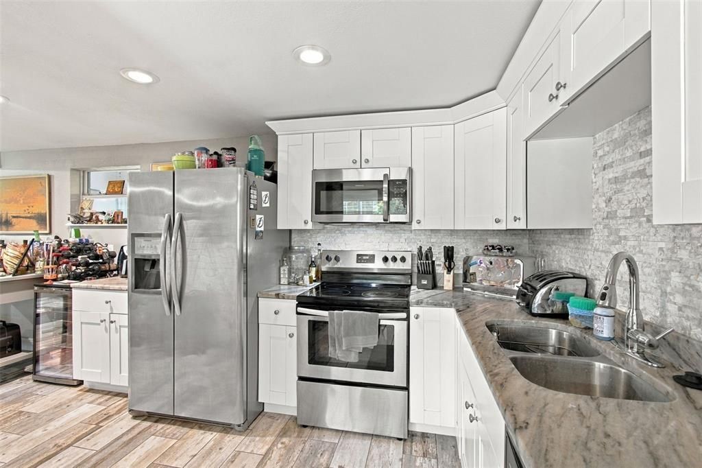 For Sale: $475,000 (3 beds, 2 baths, 1862 Square Feet)