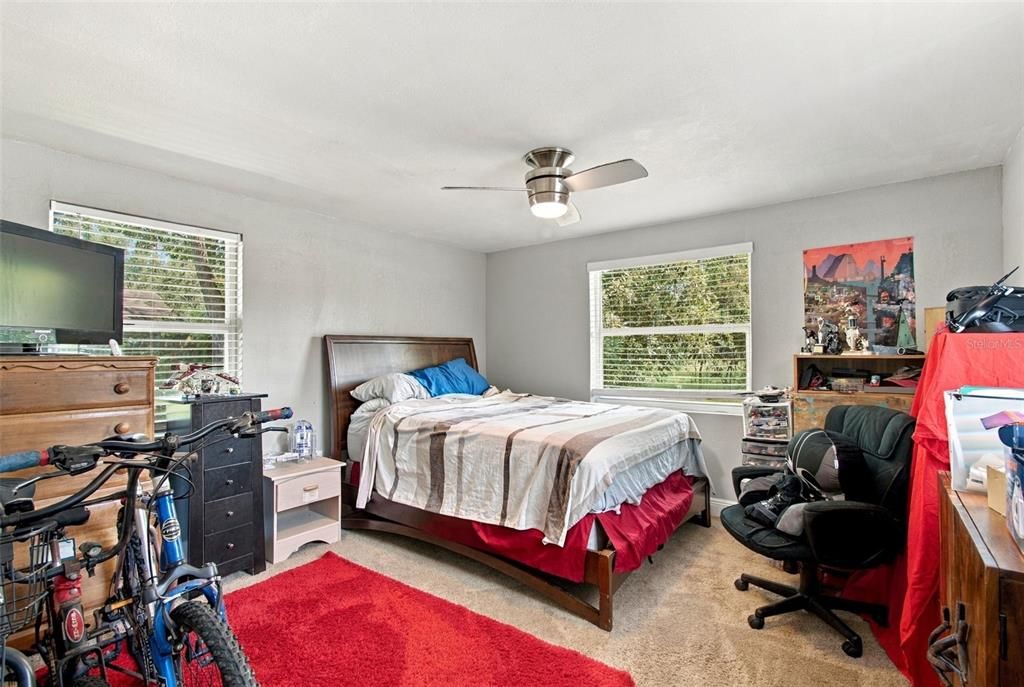 For Sale: $475,000 (3 beds, 2 baths, 1862 Square Feet)
