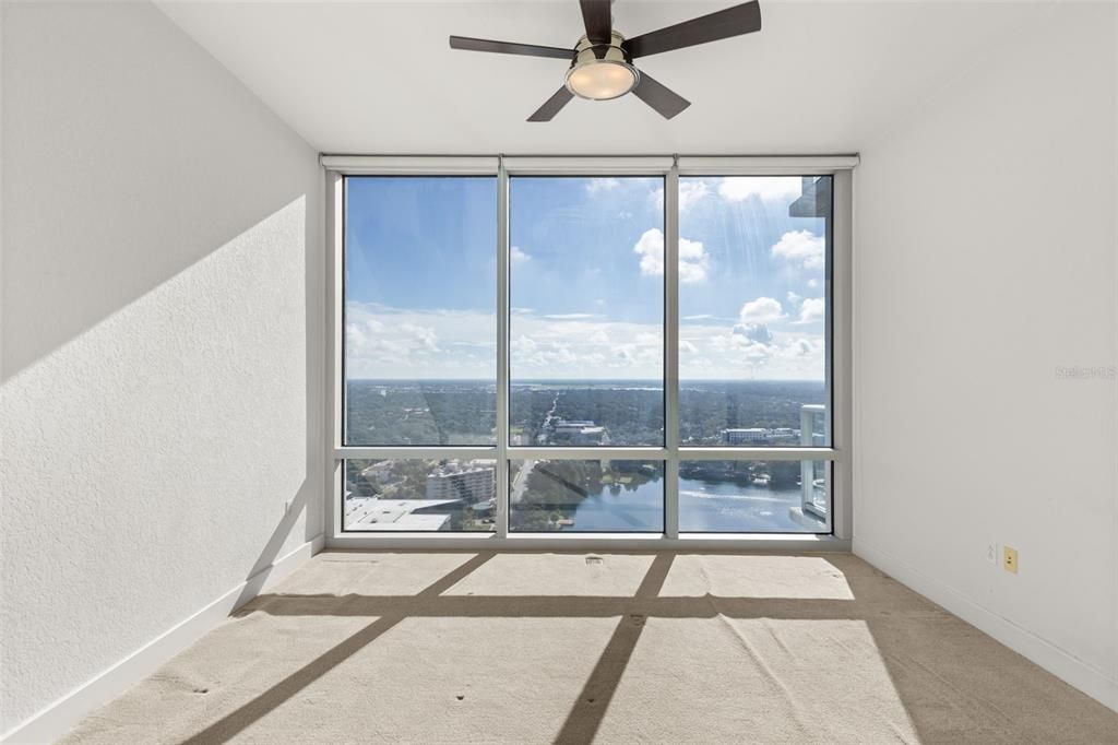 For Sale: $439,000 (2 beds, 2 baths, 1140 Square Feet)