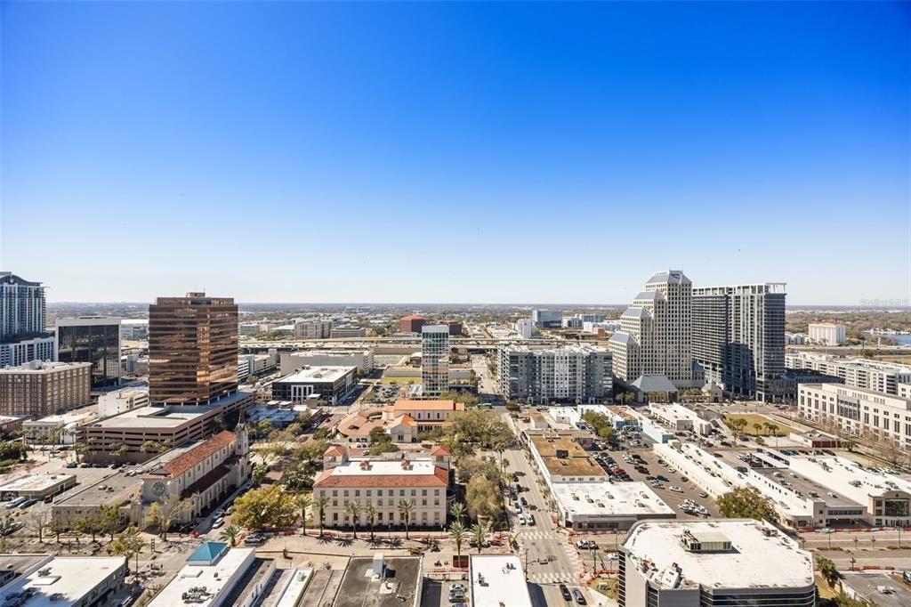 For Sale: $439,000 (2 beds, 2 baths, 1140 Square Feet)