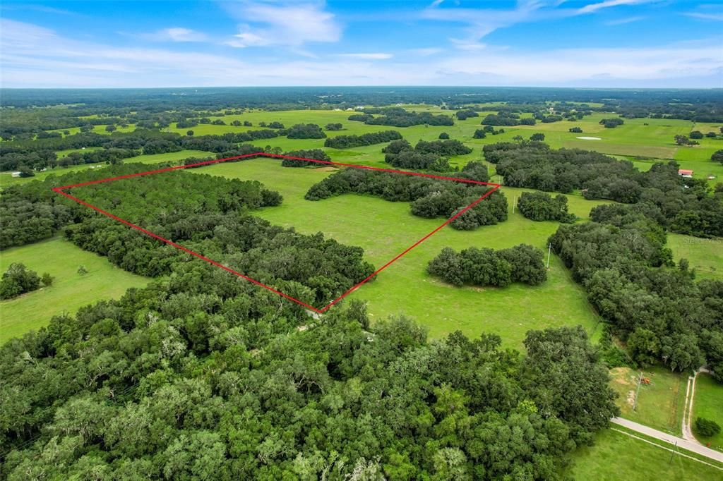待售: $1,435,500 (47.85 acres)