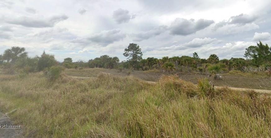 На продажу: $13,000 (0.23 acres)