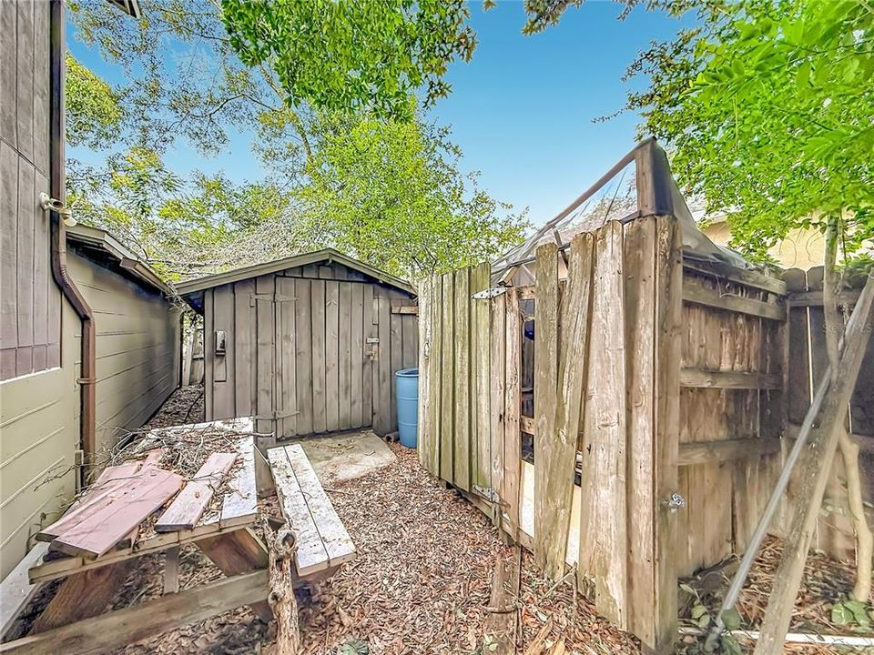 For Sale: $199,900 (1 beds, 1 baths, 500 Square Feet)