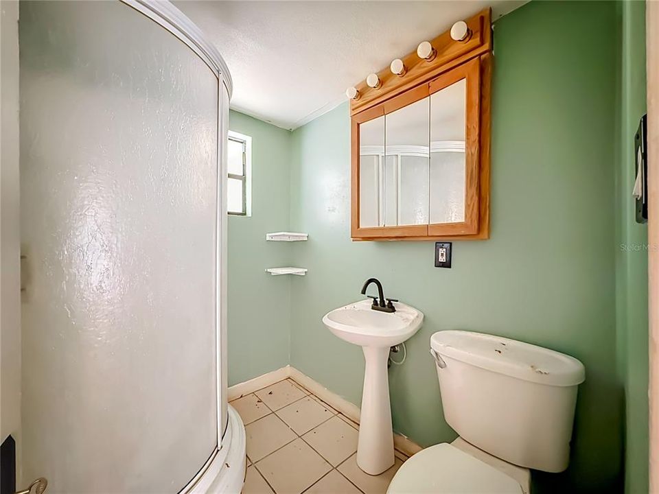 For Sale: $199,900 (1 beds, 1 baths, 500 Square Feet)