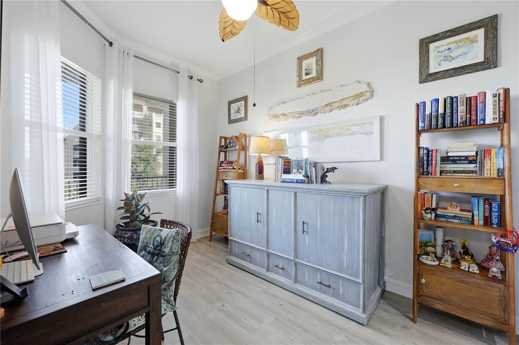 En Venta: $699,900 (2 camas, 2 baños, 1706 Pies cuadrados)