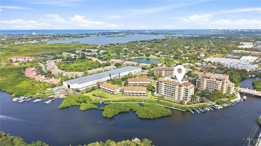 En Venta: $699,900 (2 camas, 2 baños, 1706 Pies cuadrados)