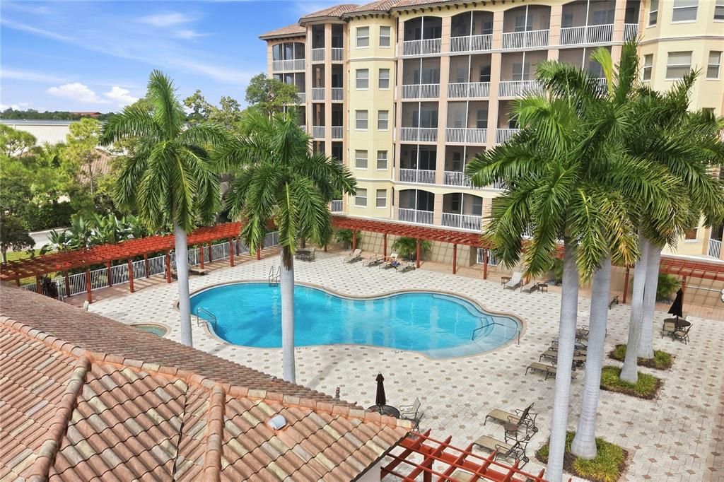 En Venta: $699,900 (2 camas, 2 baños, 1706 Pies cuadrados)