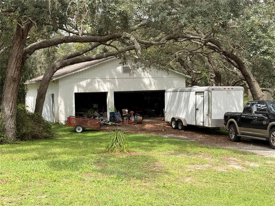 For Sale: $375,000 (5 beds, 3 baths, 2640 Square Feet)