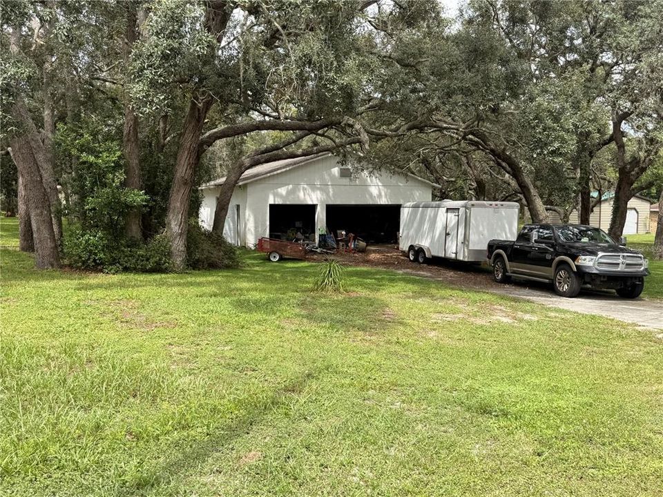 For Sale: $375,000 (5 beds, 3 baths, 2640 Square Feet)