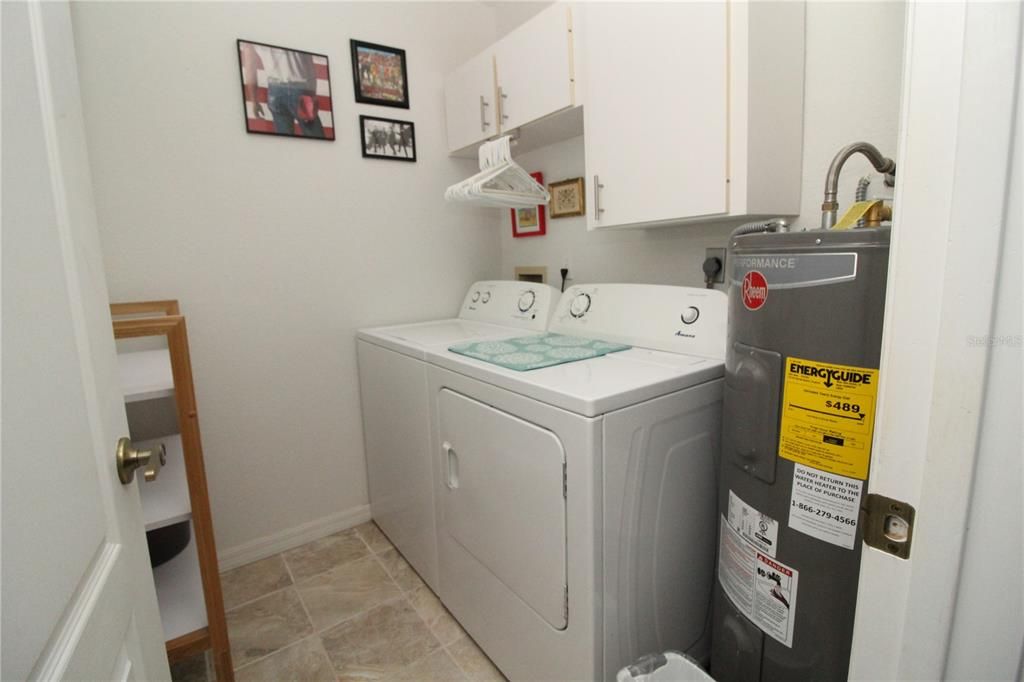 En Venta: $179,900 (2 camas, 2 baños, 1165 Pies cuadrados)