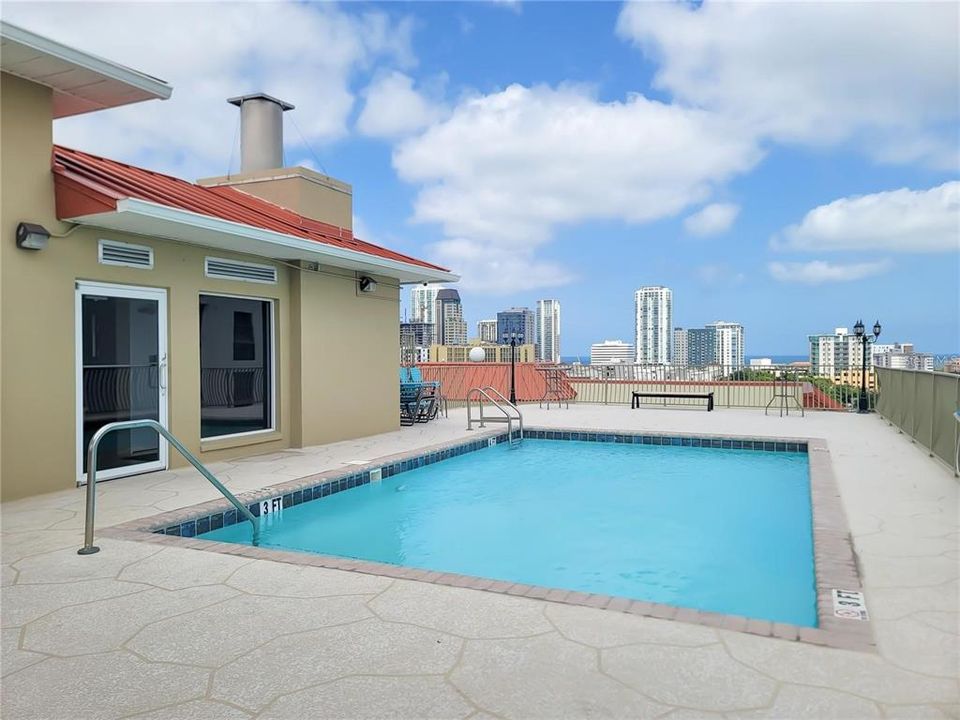 For Sale: $725,000 (2 beds, 2 baths, 1645 Square Feet)