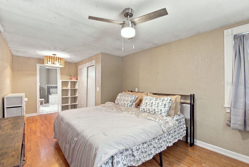 For Sale: $639,000 (4 beds, 4 baths, 2806 Square Feet)