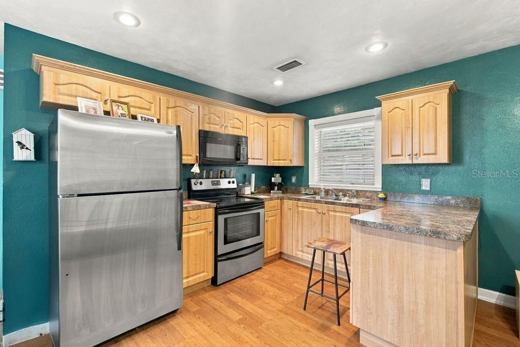 For Sale: $639,000 (4 beds, 4 baths, 2806 Square Feet)