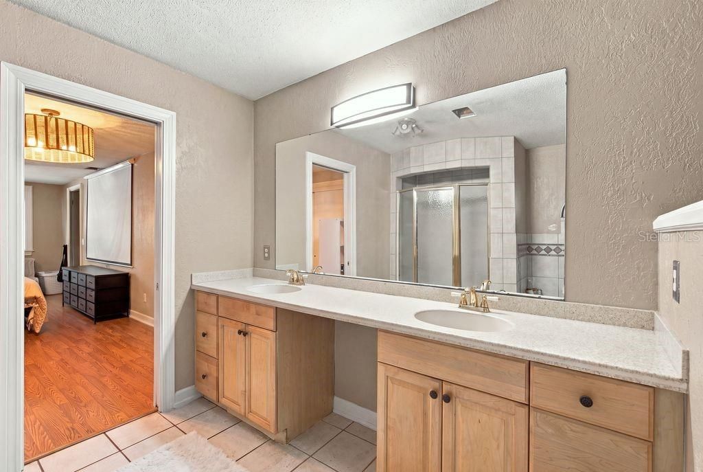 For Sale: $639,000 (4 beds, 4 baths, 2806 Square Feet)