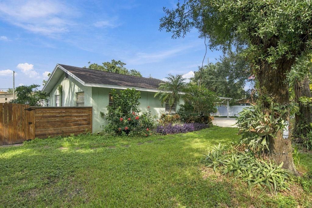 For Sale: $639,000 (4 beds, 4 baths, 2806 Square Feet)