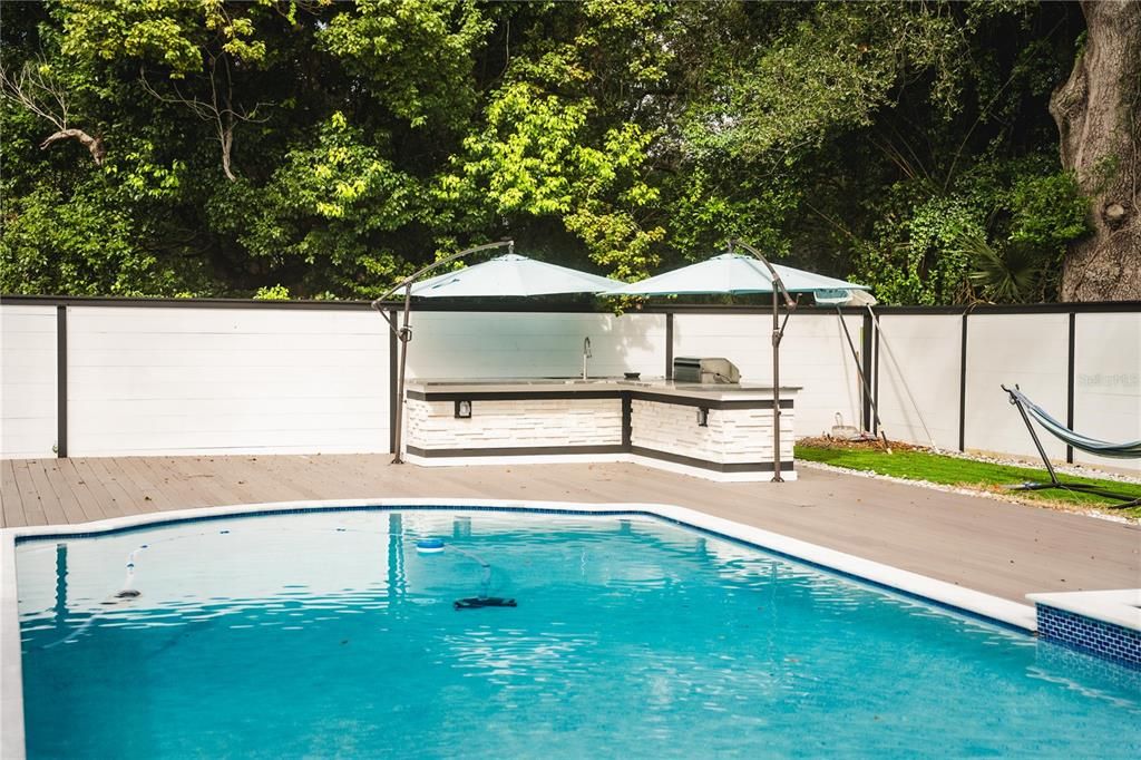 En Venta: $769,900 (3 camas, 3 baños, 2145 Pies cuadrados)