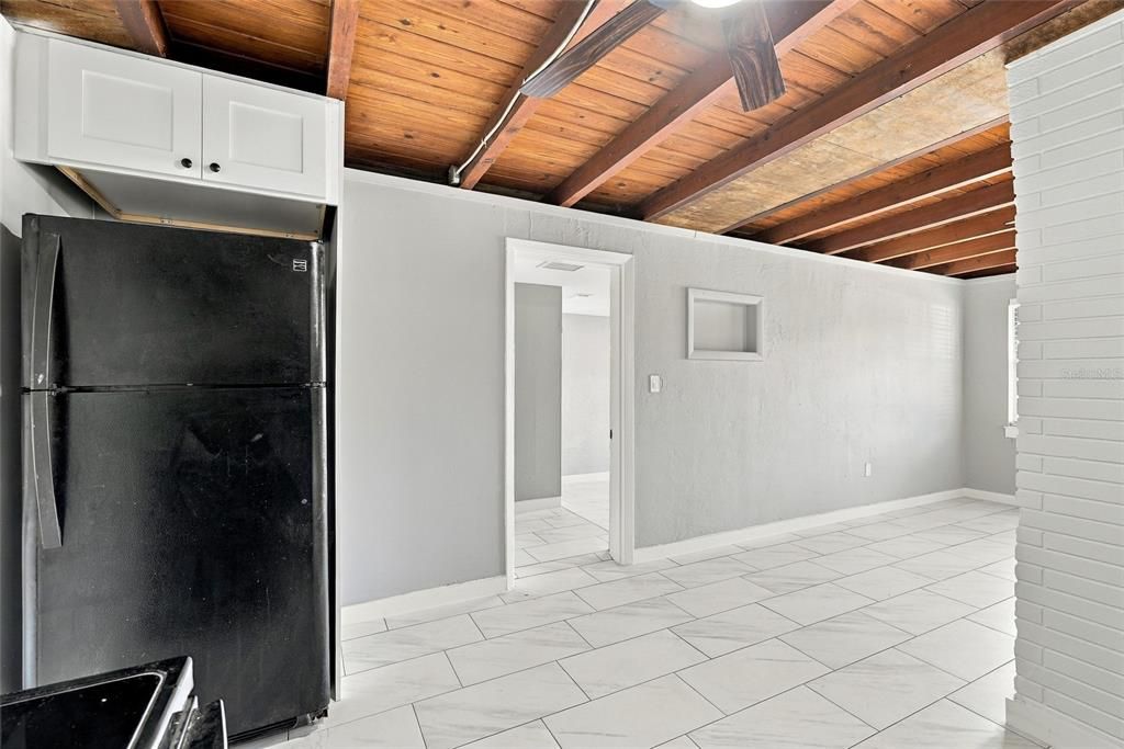 В аренду: $2,700 (3 спален, 2 ванн, 912 Квадратных фут)