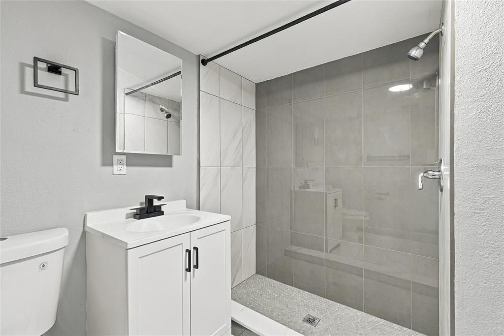 В аренду: $2,700 (3 спален, 2 ванн, 912 Квадратных фут)
