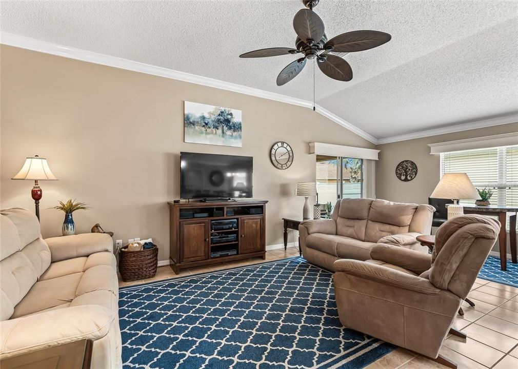For Sale: $424,900 (3 beds, 2 baths, 1685 Square Feet)