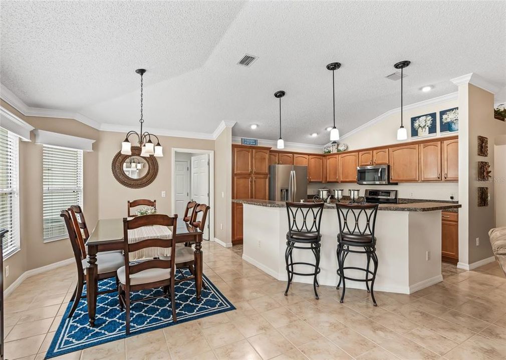 For Sale: $424,900 (3 beds, 2 baths, 1685 Square Feet)