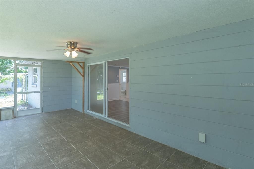 For Rent: $1,850 (2 beds, 1 baths, 1019 Square Feet)