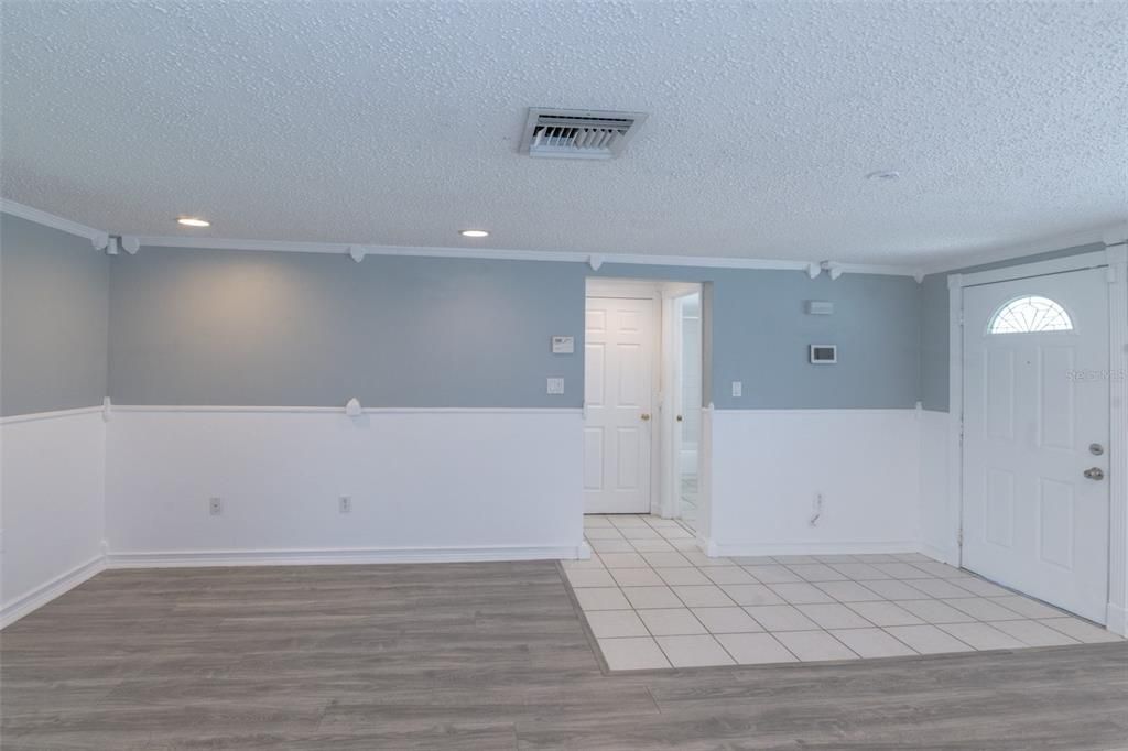 For Rent: $1,850 (2 beds, 1 baths, 1019 Square Feet)