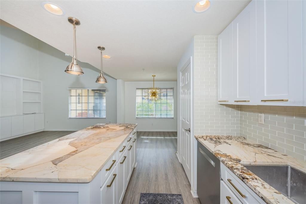 For Rent: $3,950 (3 beds, 3 baths, 1907 Square Feet)