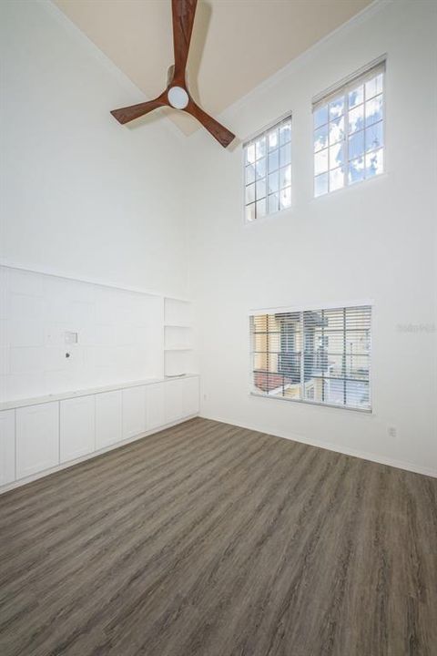 For Rent: $3,950 (3 beds, 3 baths, 1907 Square Feet)
