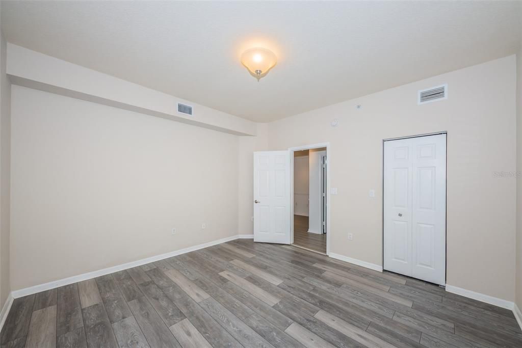 For Rent: $3,950 (3 beds, 3 baths, 1907 Square Feet)