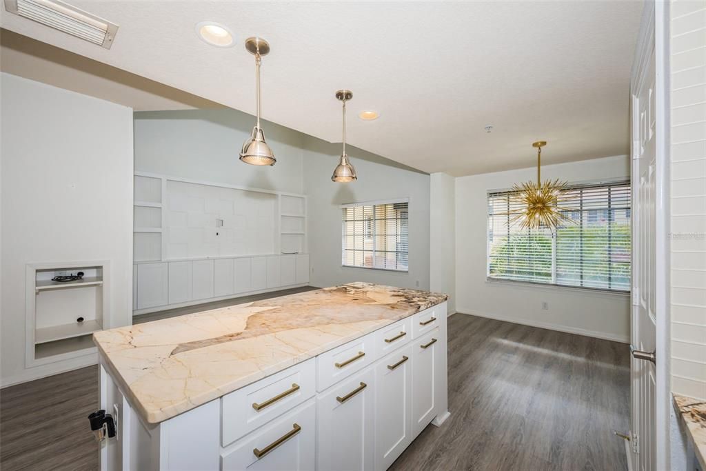 For Rent: $3,950 (3 beds, 3 baths, 1907 Square Feet)