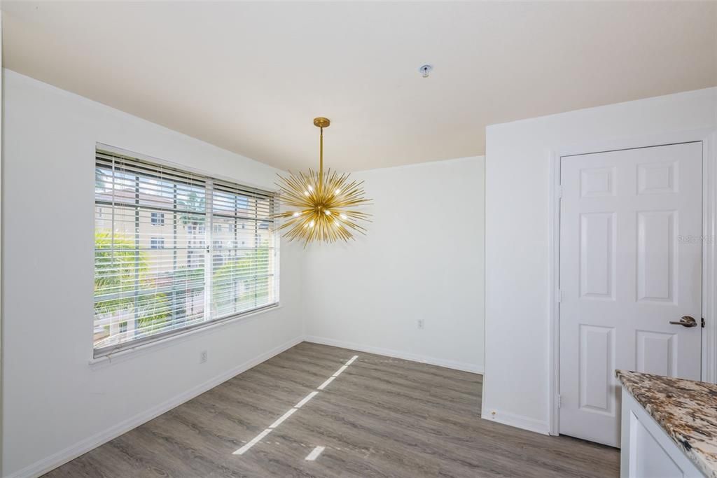 For Rent: $3,950 (3 beds, 3 baths, 1907 Square Feet)
