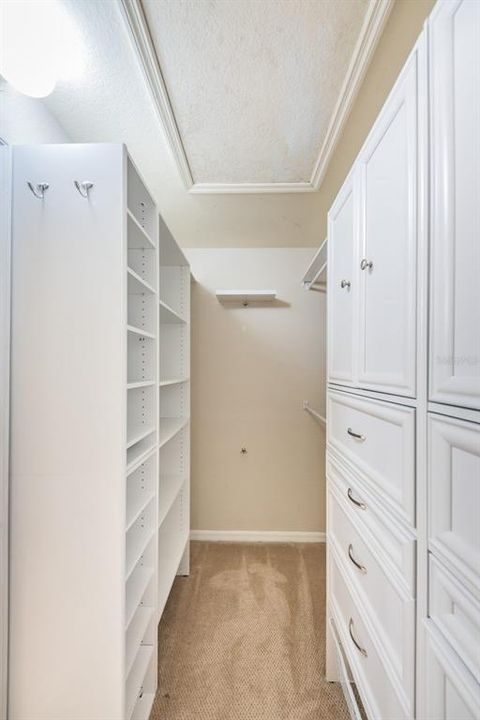 For Rent: $3,950 (3 beds, 3 baths, 1907 Square Feet)