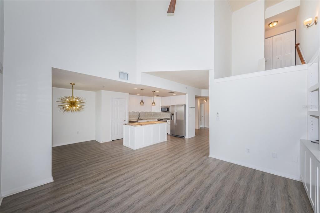 For Rent: $3,950 (3 beds, 3 baths, 1907 Square Feet)