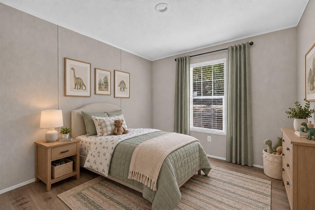 For Sale: $244,900 (3 beds, 2 baths, 1493 Square Feet)