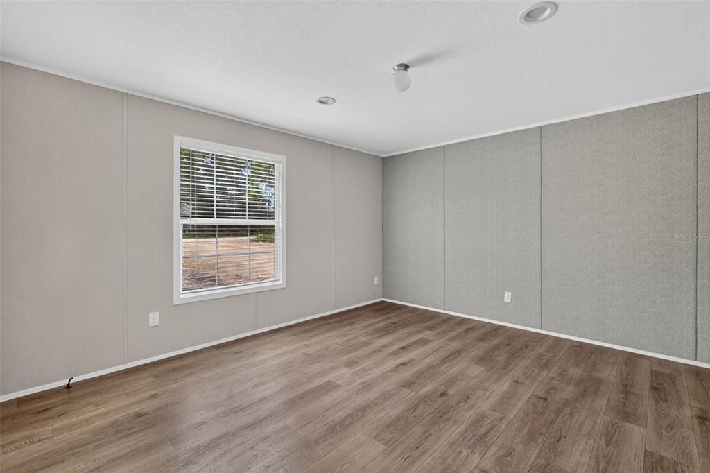 For Sale: $244,900 (3 beds, 2 baths, 1493 Square Feet)