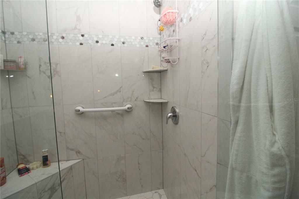 На продажу: $339,000 (3 спален, 2 ванн, 1744 Квадратных фут)