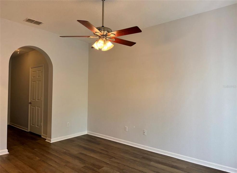 For Rent: $2,200 (3 beds, 2 baths, 1116 Square Feet)
